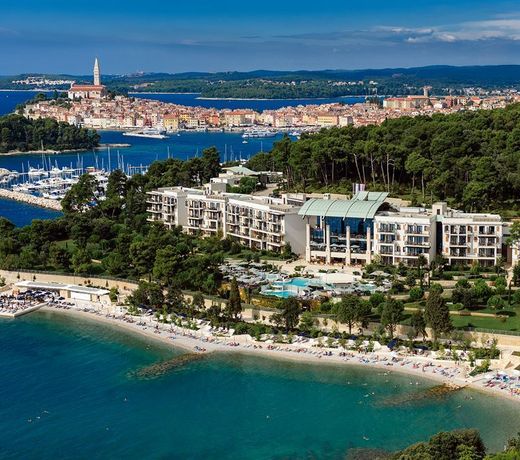 Monte Mulini Hotel by Maistra Collection