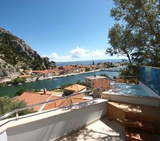 Hotel Villa Dvor