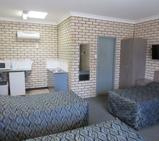 Cowra Crest Motel