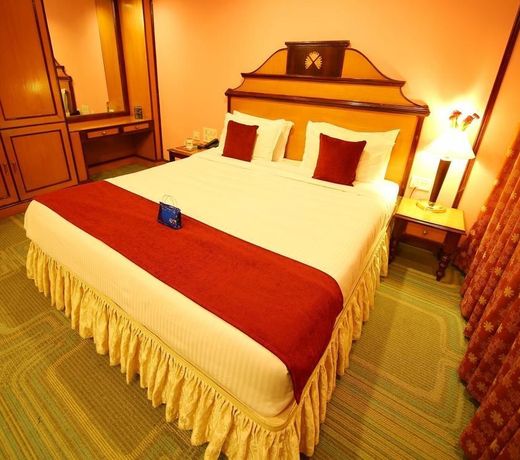 OYO 1039 Hotel The Surya