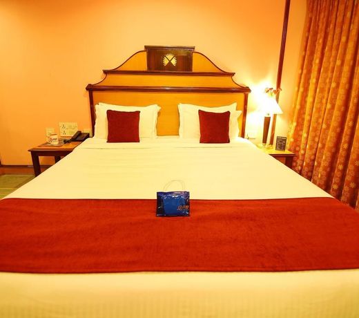 OYO 1039 Hotel The Surya