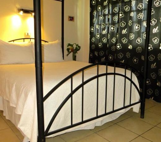 Pura Vida Hotel