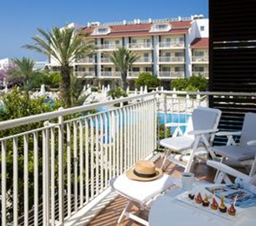 Barut B Suites