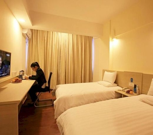 Hanting Hotel Fuzhou Train Station Square