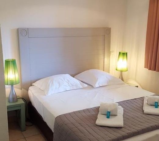 UZES APPART HOTEL Residence Le Mas des Oliviers