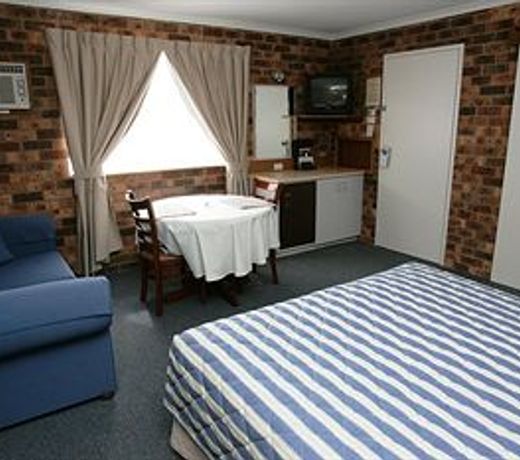 Kinross Inn