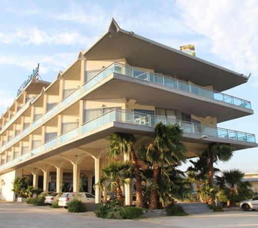Prime Isthmus Hotel
