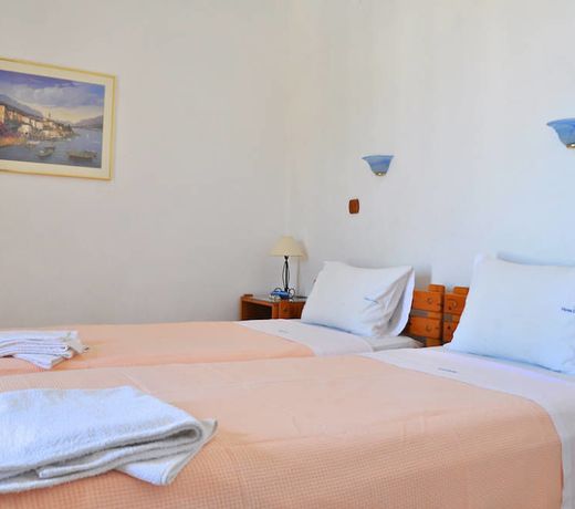 Denise Hotel