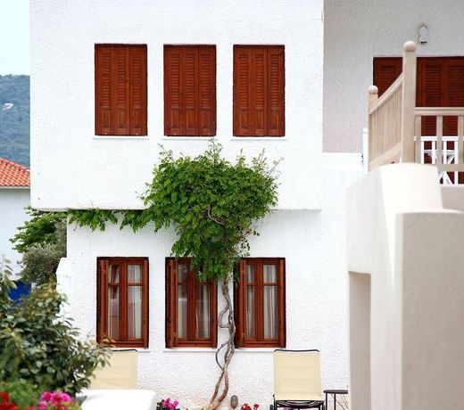 Skopelos Village Hotel