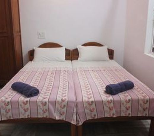 Peravel Beach Holiday Home