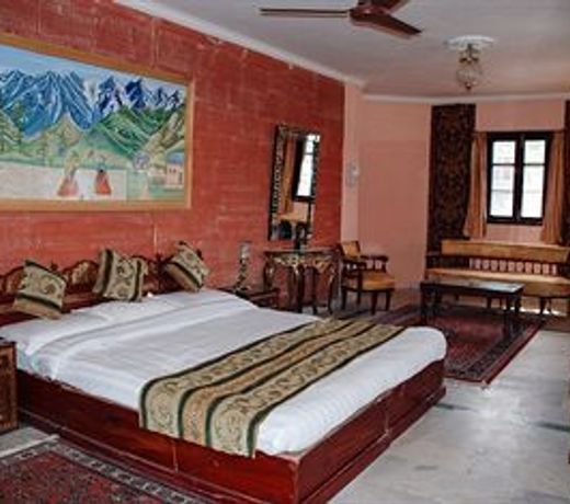 WelcomHeritage Grace Hotel