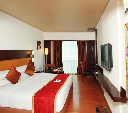 Iris Hotel & Spa