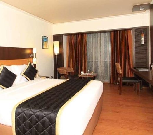 Iris Hotel & Spa