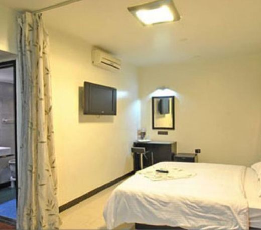 T.A.P. Gold Crest Hotel