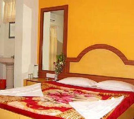 OYO 31532 Ira Residency