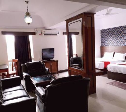 Hotel Chetan International
