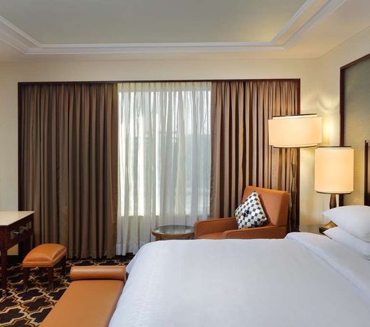 Sheraton Grand Pune Bund Garden Hotel