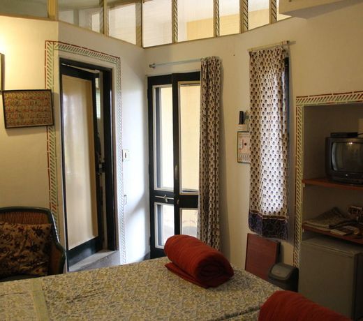 Jaipur Inn