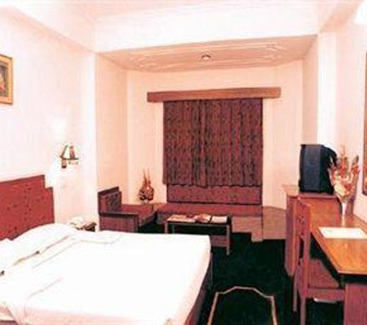 Golden Tulip Udaipur