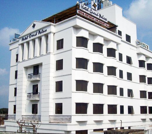 Hotel Grand Palace