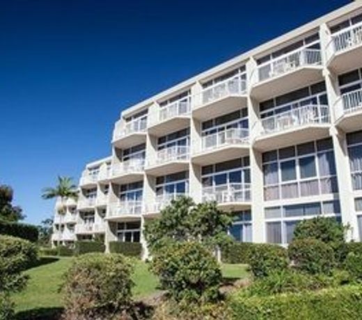 Absolute Beachfront Opal Cove Resort