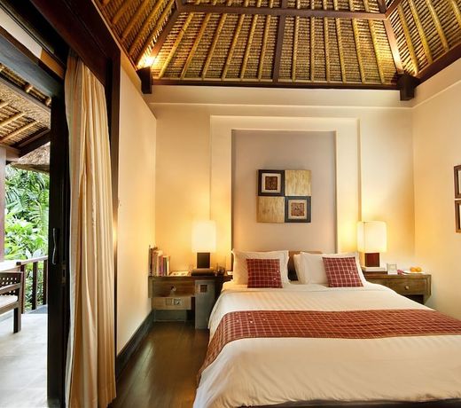 The Sandi Phala Beach Resort and Ma Joly Restaurant