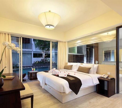 The Akmani Legian