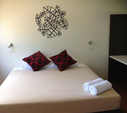 Paradise Palms Resort