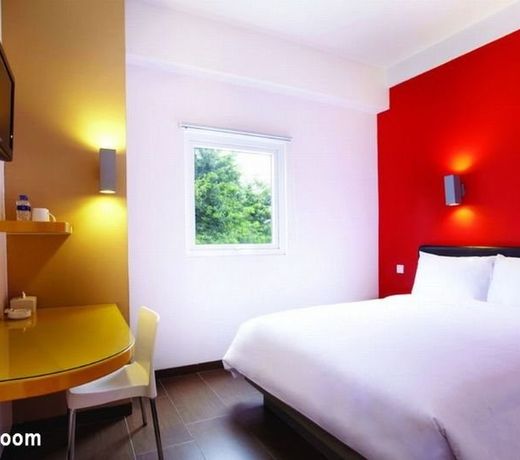 Amaris Hotel Senen