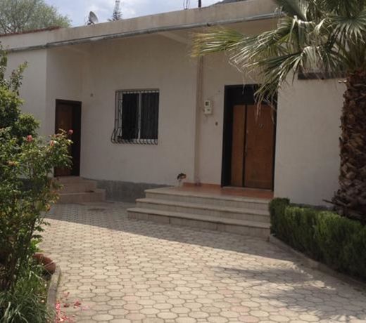 VILA LILI Guest House - Berat