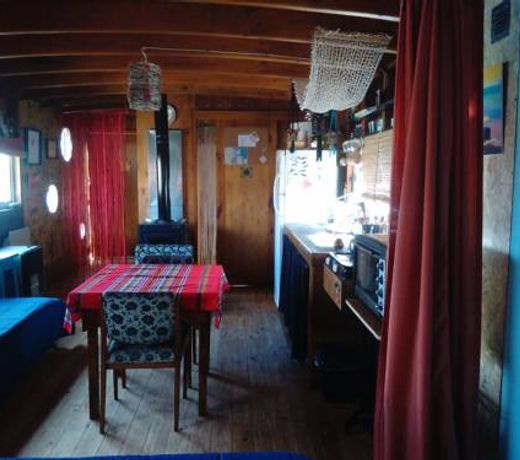 CASITA ROJA PUERTO PIRAMIDES