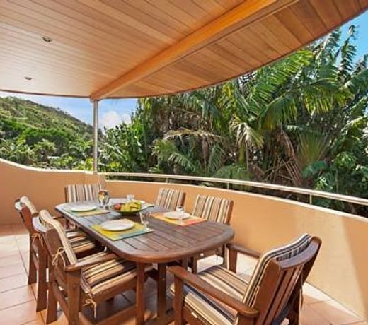 2/9 Marine Parade, Wategos Beach - Beachbound