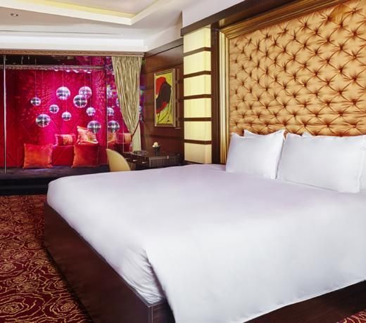 Resorts World Sentosa - Crockfords Tower
