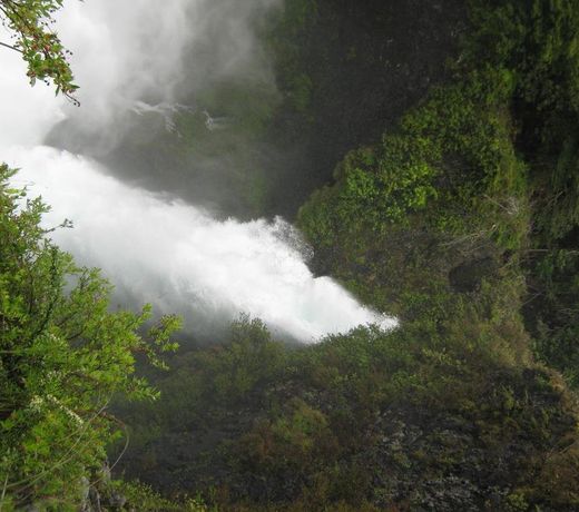 Huilo Huilo Hostal Salto El Puma