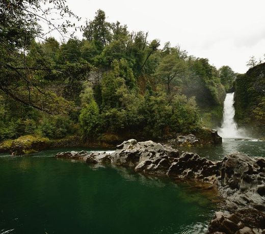 Huilo Huilo Hostal Salto El Puma