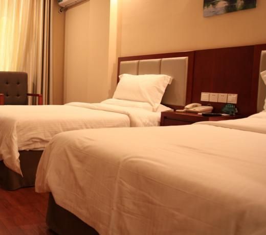 GreenTree Inn Sanya Heping Street Lover Bridge Express Hotel