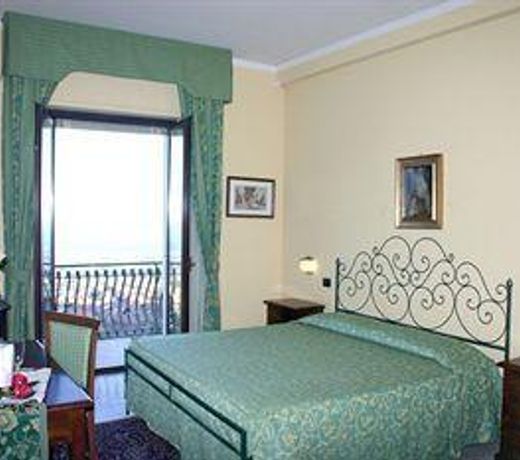 Hotel Primavera Dell'Etna