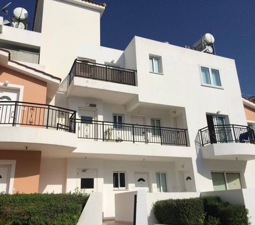 Ithaki Gardens Apartment 107