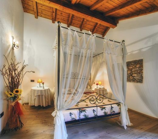 Villa Vinicia