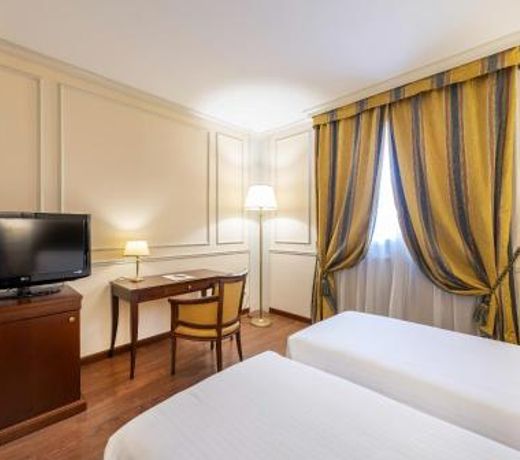 The Regency Sure Hotel Collection by Best Western