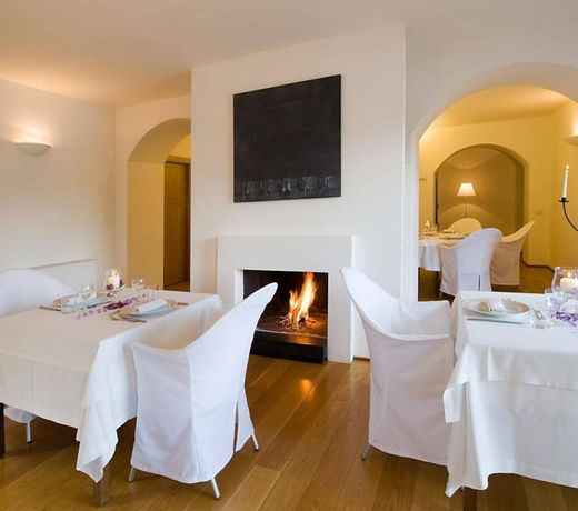 La Reggia Sporting Center Hotel