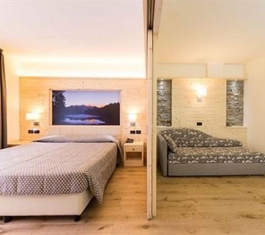 Alpholiday Dolomiti Wellness & Family Hotel