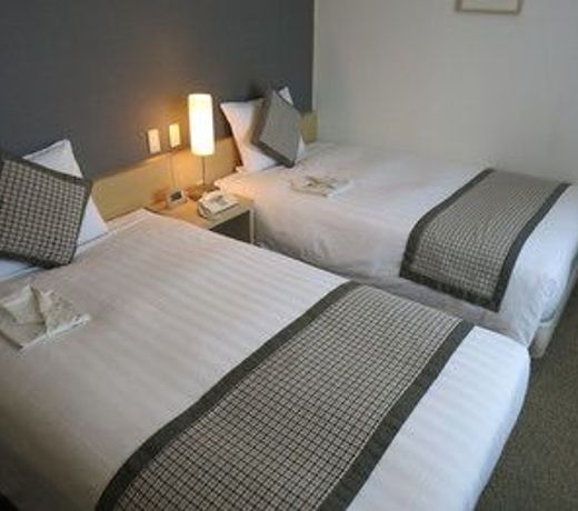 Hamilton Hotel Red