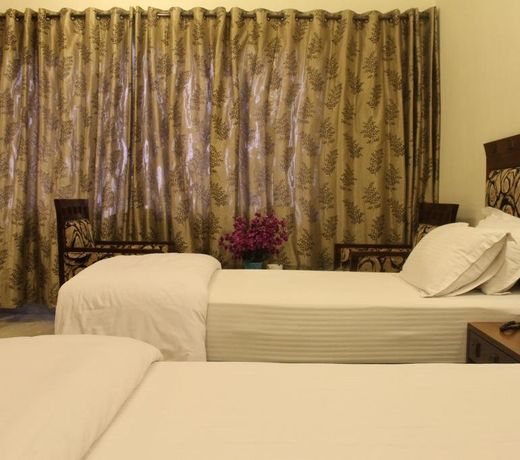Hotel Taj Darbar