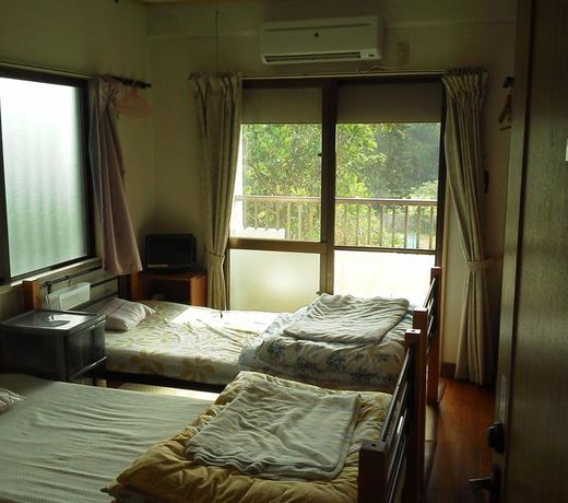 Shiraho Friends House