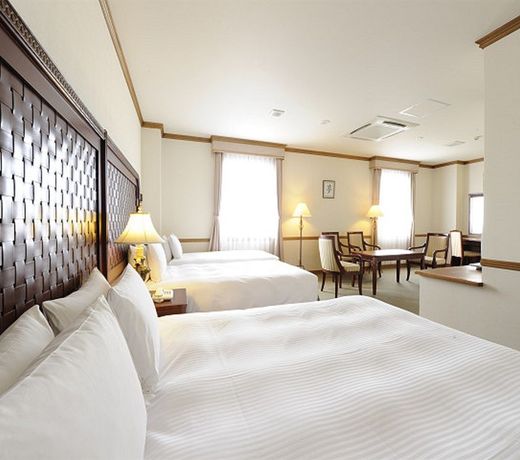 Hotel Azat Naha