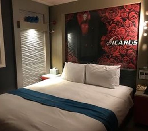 Icarus Motel