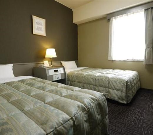 Hotel Route-Inn Toyama Ekimae