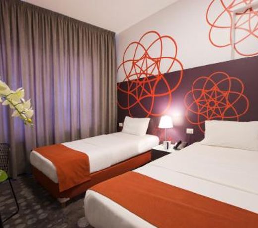 Hotel 35 Rooms