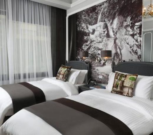 Le Bristol Hotel